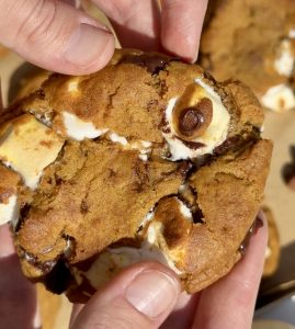 Brown Butter Pumpkin S’mores Cookies