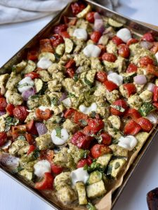 One-Pan Pesto Chicken and Vegetables